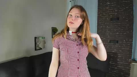 Viola but friends call me Sisi online show from 06-01-26, 04:52