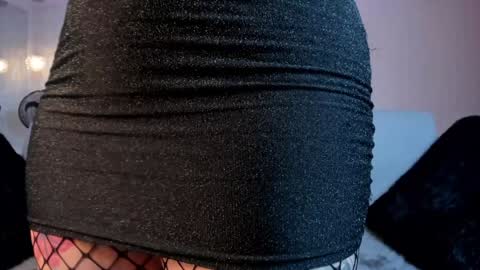 Snapshot of violeet_scott chatting on 01-10-25, 01:52 Violett Everyday From 0530 to 1430 Col Time online show from 01-10-25, 01:52