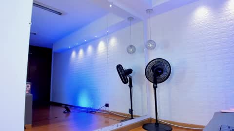 Snapshot of violeet_scott chatting on 01-21-25, 01:43 Violett Everyday From 0530 to 1430 Col Time online show from 01-21-25, 01:43