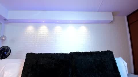 Snapshot of violeet_scott chatting on 09-27-25, 10:42 Violett Everyday From 0530 to 1430 Col Time online show from 09-27-25, 10:42