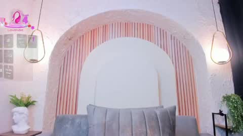 Violette online show from 04-20-26, 09:56