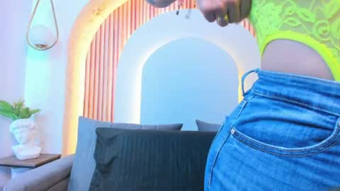 Snapshot of violeet_scottt chatting on 05-12-26, 10:12 Violette online show from 05-12-26, 10:12