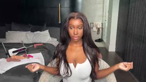 Fantasy Black Girl online show from 06-27-26, 11:37