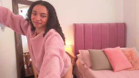 violet__15 online show from 04-23-26, 12:29