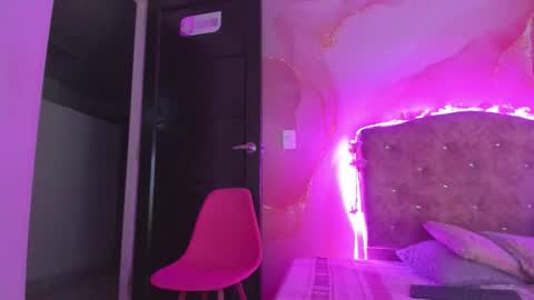 violet__taylor_ online show from 01-12-26, 02:06