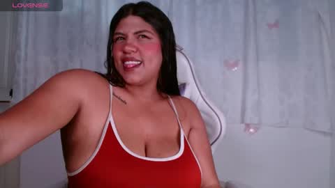 Snapshot of violet_altamar chatting on 05-28-26, 05:54 Violet online show from 05-28-26, 05:54