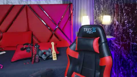 Violet online show from 04-21-26, 12:22