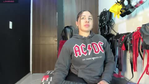 Kim online show from 03-02-26, 08:37