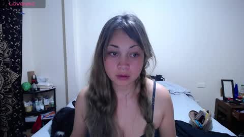  Violet  online show from 05-18-26, 01:02