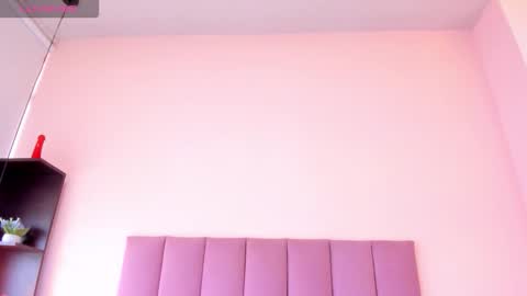 violet online show from 11-20-25, 01:33