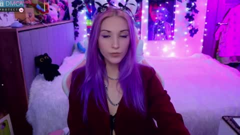 Snapshot of violet_noir_ chatting on 01-20-25, 06:31 Deya online show from 01-20-25, 06:31