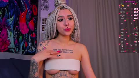 Violet online show from 12-26-24, 11:54