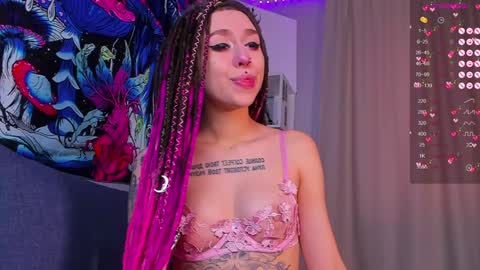 Violet online show from 02-08-25, 11:12