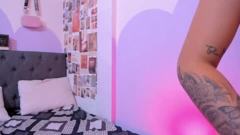 Snapshot of violeta_blaze1 chatting on 06-05-26, 09:59 Violeta online show from 06-05-26, 09:59