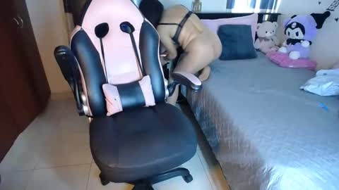 violeta.. online show from 10-27-25, 08:57