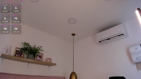 Snapshot of violeta_candyy chatting on 06-11-26, 08:51 Violeta Candy online show from 06-11-26, 08:51