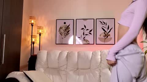 Snapshot of violeta_foxz chatting on 03-17-26, 08:12 Violeta online show from 03-17-26, 08:12