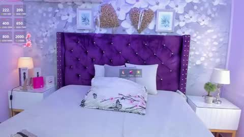 violeta_medina online show from 04-24-26, 03:09