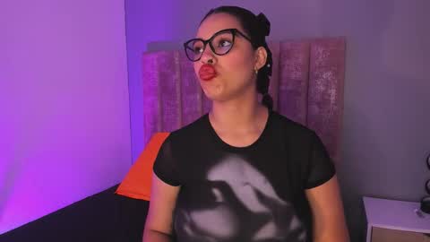 violeta  online show from 03-11-26, 02:56