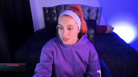 Violeta  Help me reach 150 thumbs up    online show from 02-21-26, 03:40