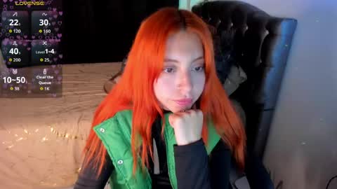 Violeta  Help me reach 150 thumbs up    online show from 04-28-26, 03:55