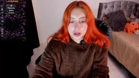 Violeta  Help me reach 150 thumbs up    online show from 04-30-26, 03:57