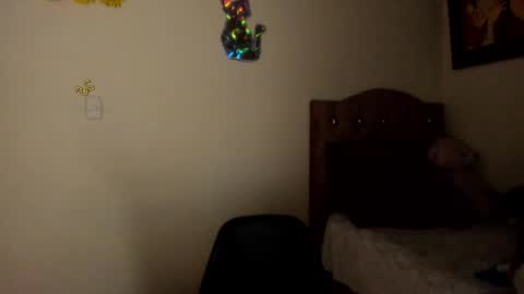 Jimena online show from 09-18-25, 01:18