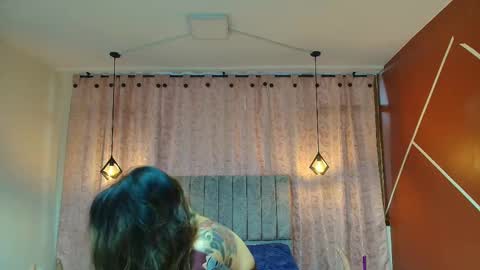 VIOLETA online show from 09-20-25, 12:17