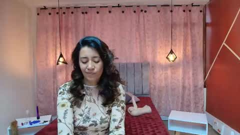 VIOLETA online show from 10-13-25, 01:11