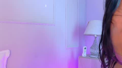 Violet online show from 07-06-26, 11:51