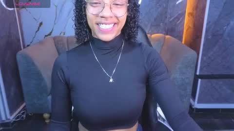 violeth_b online show from 03-16-26, 12:42