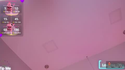 Snapshot of violeth_hill chatting on 11-23-25, 07:57 Violeth Hill online show from 11-23-25, 07:57