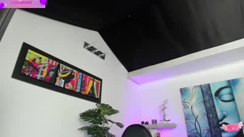 violetparkker online show from 02-25-25, 12:45