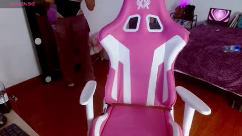   online show from 09-10-25, 07:36