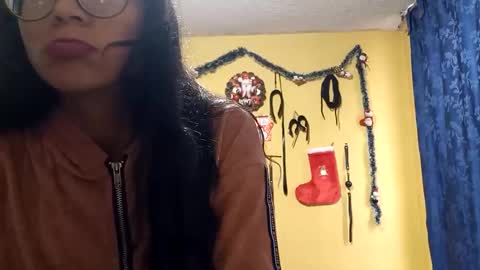 Snapshot of violetsexhot999 chatting on 11-15-25, 11:29 Violet777 online show from 11-15-25, 11:29