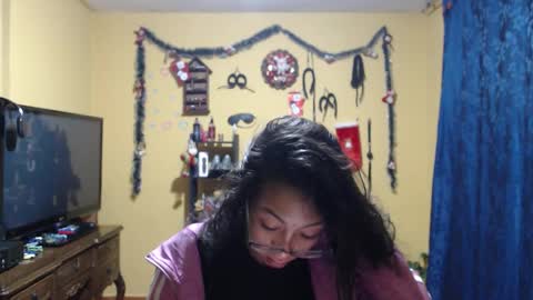 Snapshot of violetsexhot999 chatting on 11-18-25, 07:57 Violet777 online show from 11-18-25, 07:57