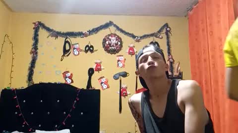 Snapshot of violetsexhot999 chatting on 12-17-25, 12:38 Violet777 online show from 12-17-25, 12:38