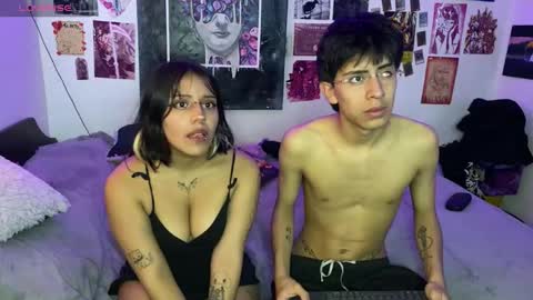 Snapshot of violett_dante chatting on 11-06-25, 11:33 violett_dante online show from 11-06-25, 11:33