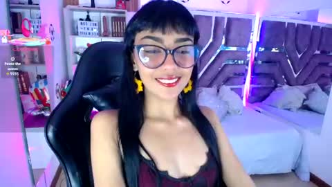 Violet online show from 07-07-26, 11:36