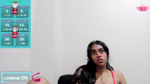 Snapshot of violett_lara chatting on 12-25-24, 10:05 violett online show from 12-25-24, 10:05