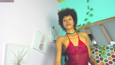 V I O L E T T E  online show from 04-23-26, 08:22