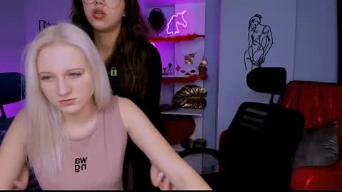 violett_shy online show from 03-05-25, 10:33