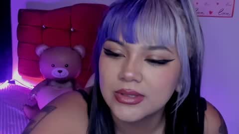 Snapshot of violett_west09 chatting on 05-08-26, 05:57 VIOLETT online show from 05-08-26, 05:57