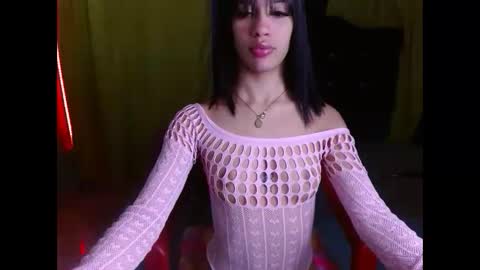 Snapshot of violetta_dreams chatting on 09-26-25, 08:35 violetta_dreams online show from 09-26-25, 08:35