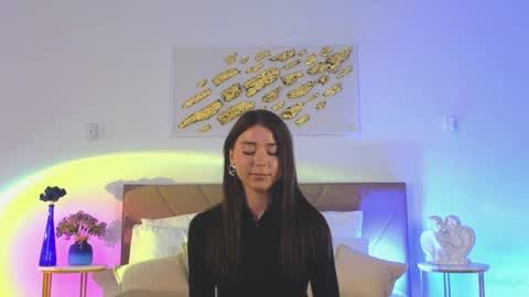 Snapshot of violetta_finch chatting on 05-27-26, 10:34 violetta_finch online show from 05-27-26, 10:34