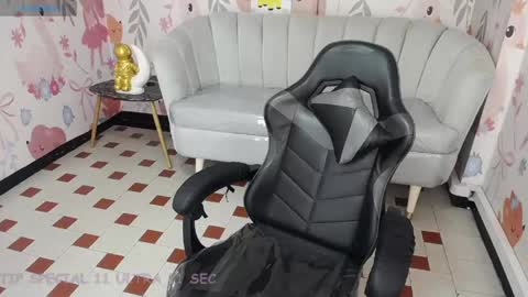 Violetta  online show from 04-23-26, 01:46