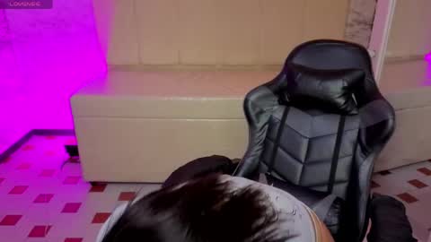 Violetta  online show from 04-29-26, 03:32