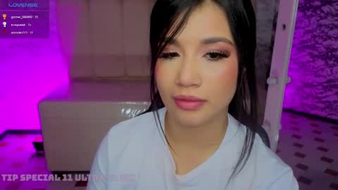Snapshot of violetta_jhonson_v chatting on 04-29-26, 04:55 Violetta online show from 04-29-26, 04:55