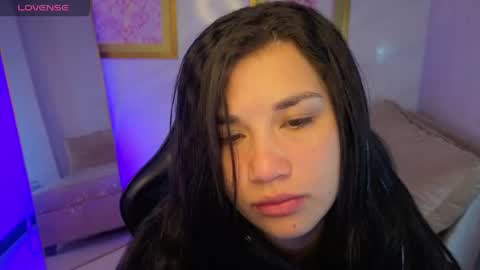 Snapshot of violetta_jhonson_v chatting on 05-17-26, 03:48 Violetta online show from 05-17-26, 03:48