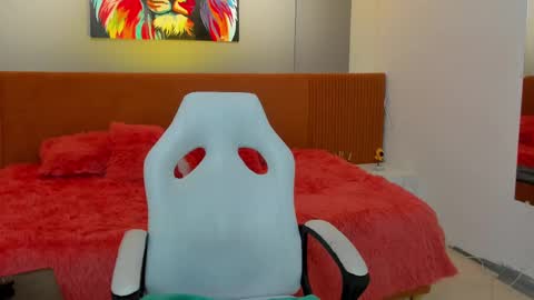 Snapshot of violetta_skinny chatting on 09-11-25, 10:04 violetta online show from 09-11-25, 10:04